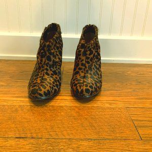 SAM EDELMAN CHEETAH PRINT ANKLE BOOTS